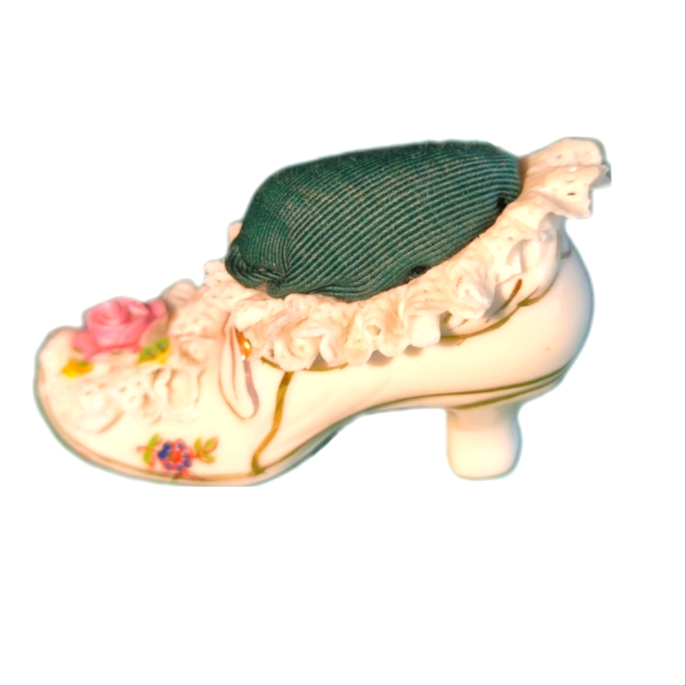 Occupied Japan Shoe Pin Cushion